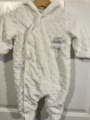 £4.90 • Buy Disney White Fleece Sleepsuit With Hood 0 To 3 Months Newborn
