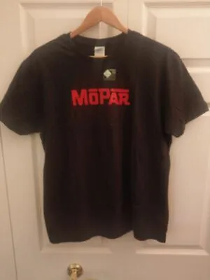 Mens Chrysler Dodge Mopar Logo  T-Shirt (Black) Size Large New • $17.95