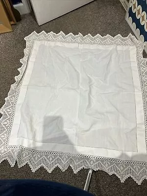 Vintage Linen Crochet Lace Edge Tablecloth • £9.99