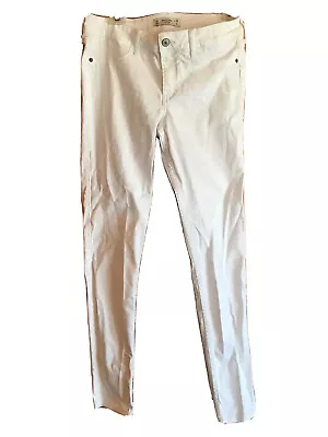 $8.99 • Buy Abercrombie & Fitch 6R 28 31 White Denim Jeans