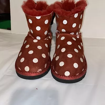 Kids Ugg Boots Size 1 • $25