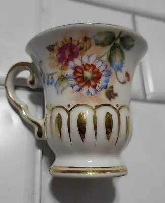 VINTAGE Miniature TEA CUP MADE IN OCCUPIED JAPAN Floral Gold Tone Rim • $9.99