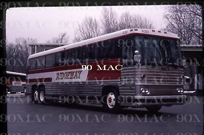 RIDGEWAY MOTOR COACH. MCI COACH #R 252. Woodlawn (MD). Original Slide 1983. • $8.99