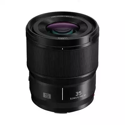 Panasonic Lumix S 35mm F/1.8 Lens • $1249