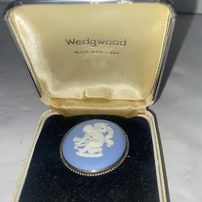 Vintage Van Dell Wedgwood Blue White Jasper Ware Sterling Pin AN 0832 • $16.61