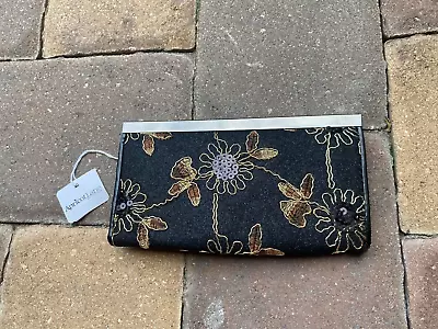 NWT! Apricot Lane Boutqiue Womens Black & Gold Clutch Wallet Embroidered Sequin • $9.95