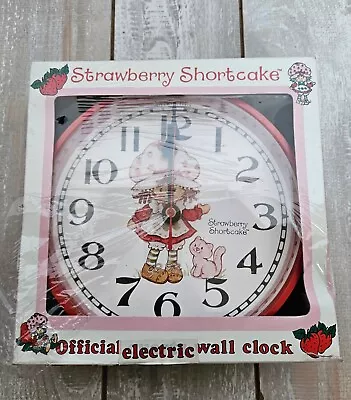 NOS Vintage Strawberry Shortcake Clock 8   • $59.97