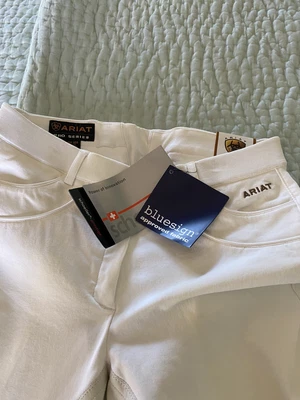 $75 • Buy Ariat Olympia Front Zip Reg Rise Full Seat Breeches In White Womens 30 Reg