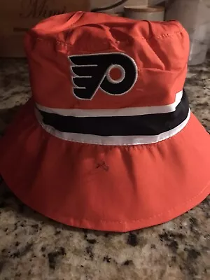Philadelphia Flyers Nhl Hockey Team Logo Reversible Bucket Cap Hat Sga 3/24/2024 • $0.99