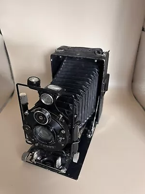  Voigtlander Avus Camera With Case • $39.99