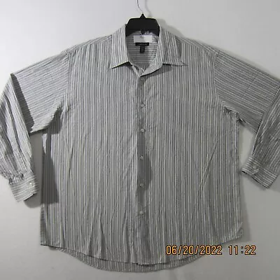 Van Heusen Shirt Mens Extra Large Gray Blue White Button Up Long Sleeve Casual • $9