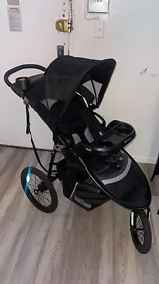 Stroller • $190