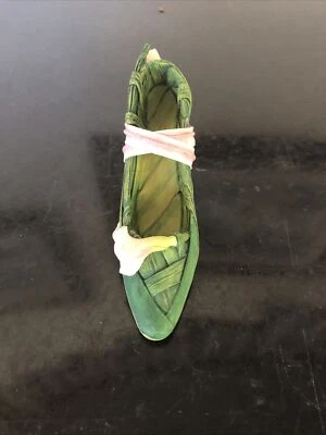 $30 • Buy Just The Right Shoe By Raine - Shoes On Sale FANNY 1999 Signed By Raine!