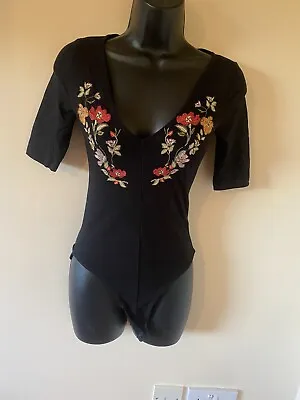 Miss Selfridge Black/embroidered Flower Design Bodysuit Size 8 Petite  • £3