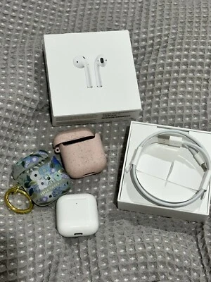 $90 • Buy Apple AirPods (2nd Gen) With Wireless Charging Case A2031 A2032 - White