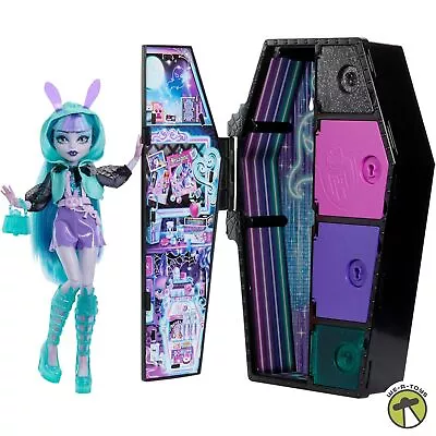 ​Monster High Twyla Doll Skulltimate Secrets: Neon Frights Dress-Up Locker • $34.95