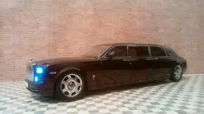1/18 Rare Rolls Royce Phantom Limousine Specifications • $2500