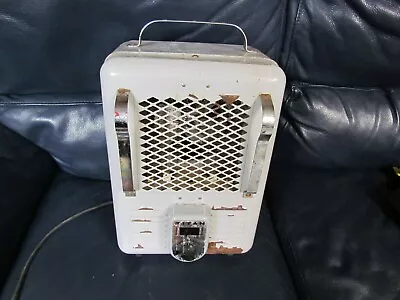 Vintage TITAN Metal Portable Electric Space Heater 1300-1500 Watts Model T76081  • $88.20