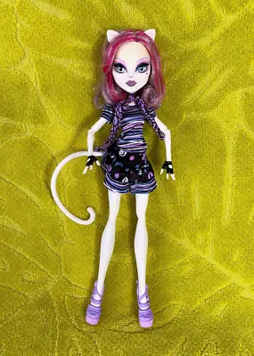 Monster High Doll Catrine DeMew - Scaris City Of Frights Mattel 2012 • $29.14