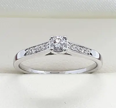 18ct White Gold 0.20ct Diamond Solitaire With Accents Engagement Ring • £295