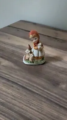 Vintage Porcelain Little Red Riding Hood Figurine • $10.99