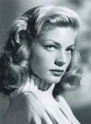 Lauren Bacall Unsigned 10  X 8  Photo - Beautiful American Actress *982 • £2.50