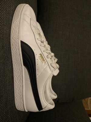 $35 • Buy Us 9 - PUMA Basket Classic LFS White Black