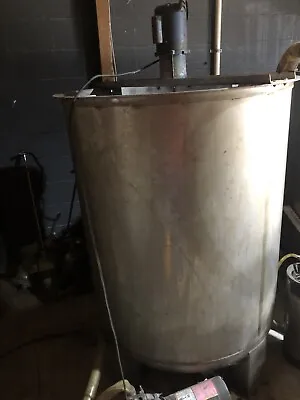 300 Gallon Stainless Steel W/ Agitator 2” Outlet Cone Bottom 115 Volt ￼ • $3000