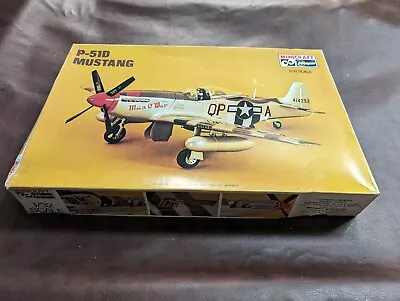 Vtg.  MINICRAFT HASEGAWA 1/32 SCALE P-51D MUSTANG MODEL KIT IN BOX 1086 Open Box • $29.99