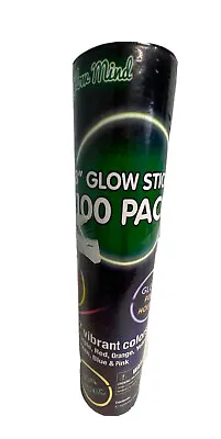 100 Glow Sticks Glow In The Dark Party Wedding 7 Vibrant Colors 8  NEW Multicolo • $12.52