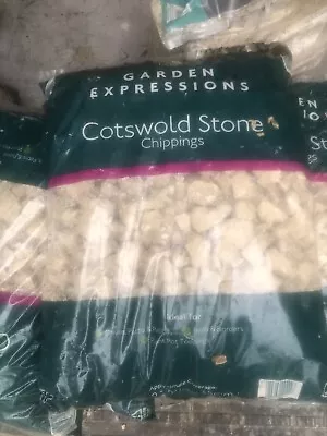 Cotswold Stone Chippings New Multiple Bags Available • £2.50