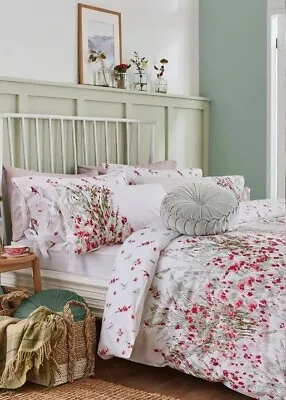 Laura Ashley King Harvest Raspberry Floral Duvet Cover Set • £68