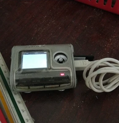 £28.30 • Buy IRiver IFP-999 MP3 Music Player  -  LCD Is Damaged !  Otherwise Working Good