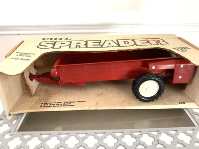 $65 • Buy Vintage 1996 ERTL 1:16 Scale Case IH Spreader #492 Pressed Steel NIB