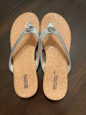 MICHAEL KORS Silver Jelly Cork Thongs Flat Sandals Flip Flops Sz 6 • $12