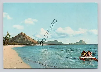 Postcard (N8) Mauritius La Plage De Wolmar Ile Maurice • £6.99