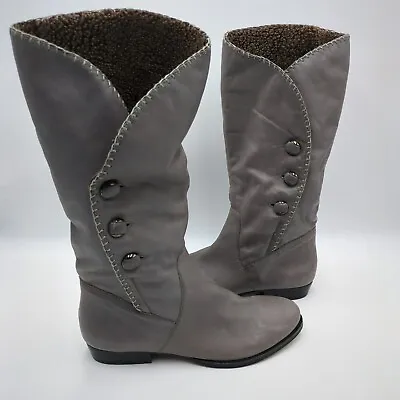 B. Makowsky  BFNaomi  Leather Calf-Length Boots Fuzzy Inner Lining Size 9.5 • $34.99