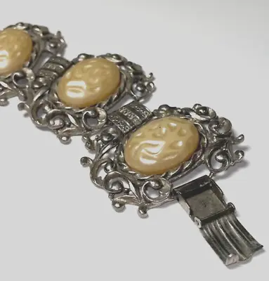 Mabe Pearl Bracelet Silver Tone Four Panel Unsigned Vintage Faux • $18.99