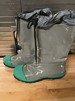 Sz 38 NEW $550 MIU MIU Green Faux Patent Leather LOGO HEEL Pull On Rain BOOTS • $150