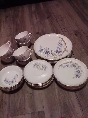 30 Pc Vintage W.S George China Bolero Dinnerware Set • $50