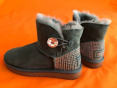 Women’s UGG Suede W/ Glitter And Crystal Button Boots Size 7 US Teal • $84.90