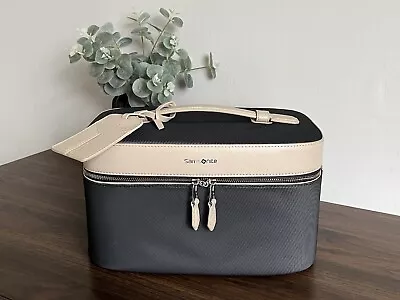 D36. Samsonite Gallantis Beauty Case - Grey From Harrods £195 New • £75