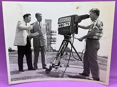 Dr. Werhner Von Braun 9x7 Photograph NBC Television  • $45.99
