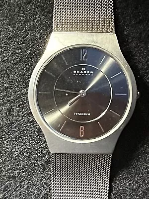 Men’s Ultra Slim SKAGEN TITANIUM 233LTTM WRISTWATCH Mesh Style • $15