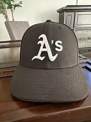 Men's New Era Black Oakland Athletics Low Profile 59FIFTY Fitted Hat Worn Once • $25