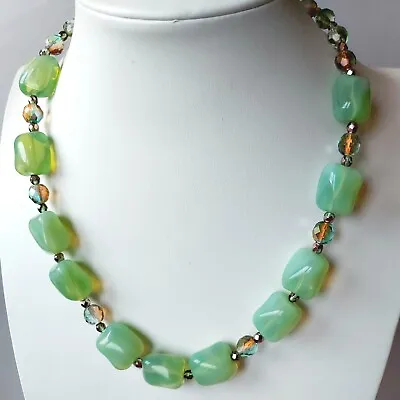 Vintage Green Necklace 18'' Czech Glass Beads Art Deco Vintage Women`s Jewelry • $51.75