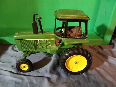 1/16 Vintage John Deere 4450 Tractor Diecast Ertl • $35.88
