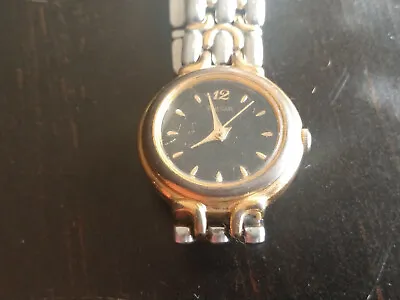 Vintage 1980's Ladies Pulsar Two Tone Quartz Watch W/ Black Dial • $33.39