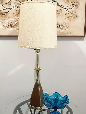 Vintage Mid Century Modern Brass And Walnut Square Base Table Lamp Laurel Lamp • $249