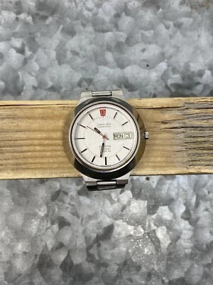$525 • Buy Vintage Omega Electronic F300hz Seamaster Chronometer, Day/Date, Clean, Working